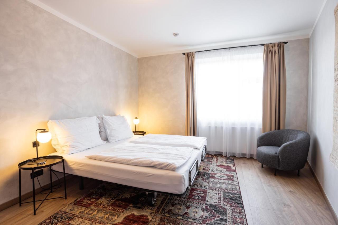 Miss Sophie'S Downtown Hotel Praha Bagian luar foto