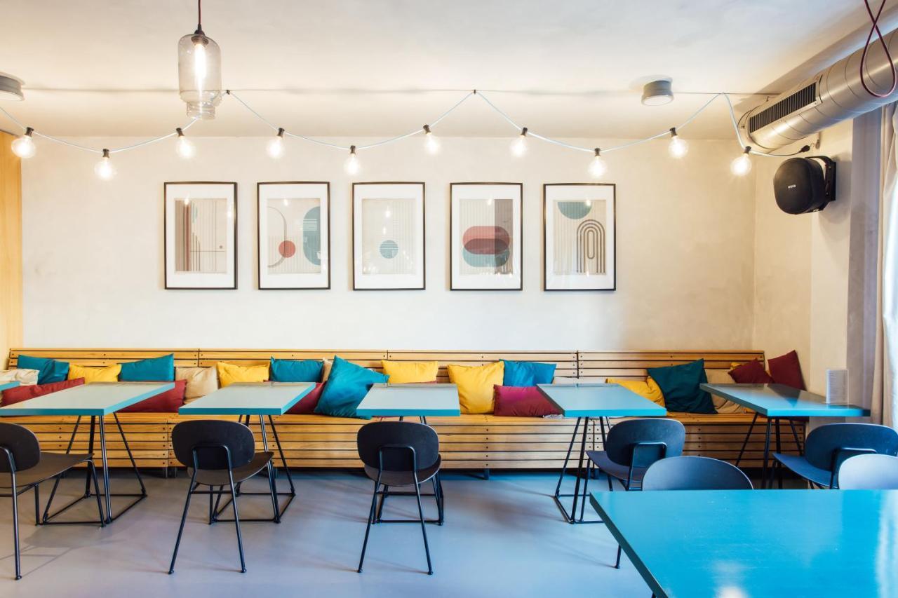 Miss Sophie'S Downtown Hotel Praha Bagian luar foto